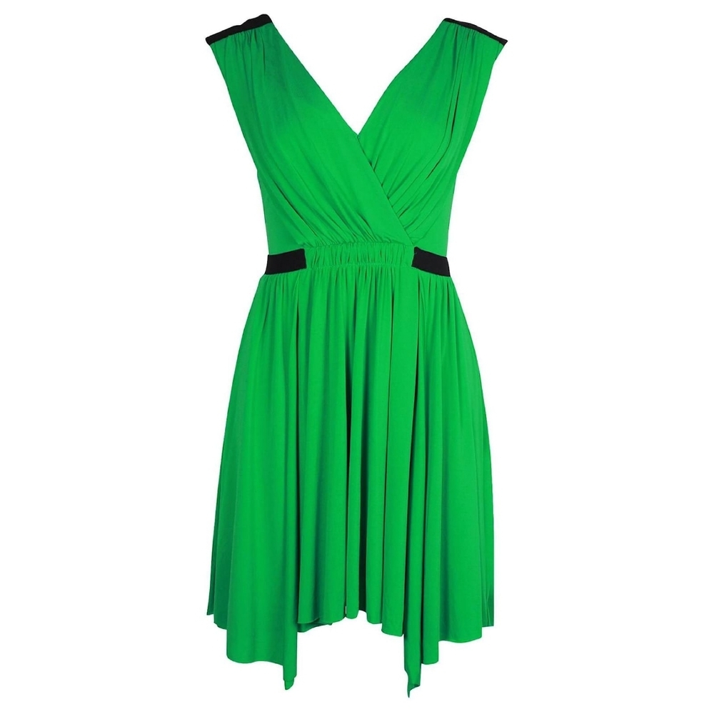 ✨️💲⬇️BCBG MaxAzaria 8 sleeveless bright green dress NWT